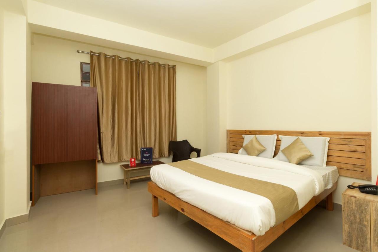 Hotel Travellers Inn Shillong Exteriör bild